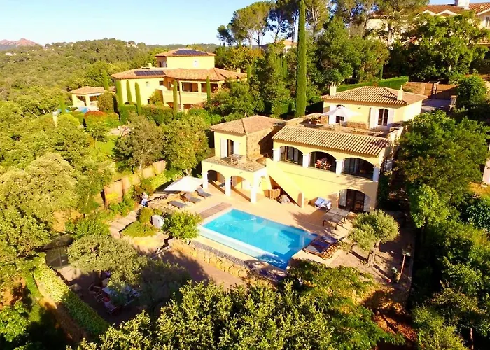 Familiale Avec Vue Imprenable Saint-Raphaël