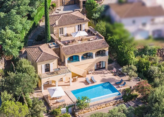 Familiale Avec Vue Imprenable Villa